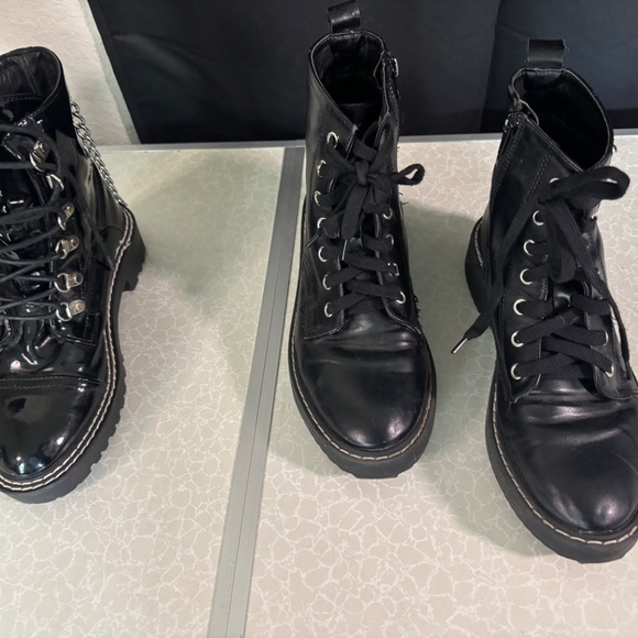 Size 7 2 Pack Low Cut Boot Bundle Priced To Sell - Picture 4 of 11